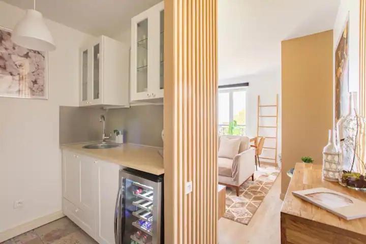 Le Studio Parisien Boissy-Saint-Léger Exteriör bild