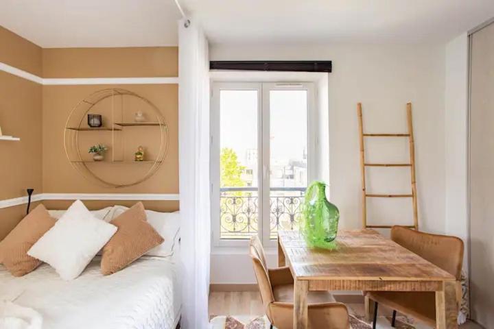 Le Studio Parisien Boissy-Saint-Léger Exteriör bild